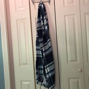 Hollister Scarf